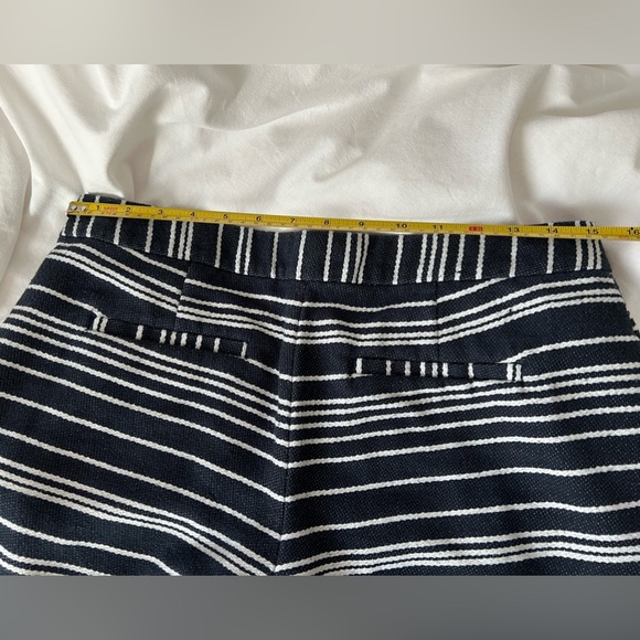Banana Republic Nautical Shorts - Picture 4 of 7